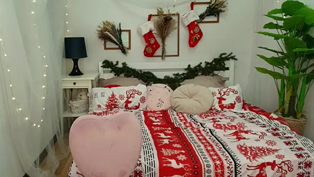 Snapshot of margeriTirell chatting on 22, 12, 2024 margeriTirell online show from 22, 12, 2024