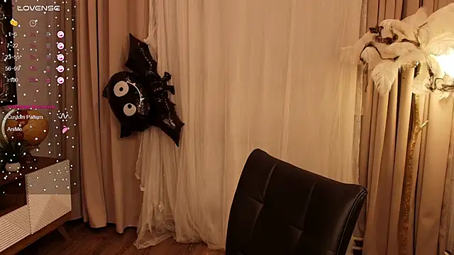 Snapshot of margeriTirell chatting on 12, 11, 2025 margeriTirell online show from 12, 11, 2025