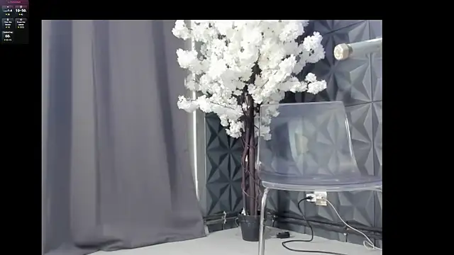 LaurynCopper online show from 26, 6, 2026