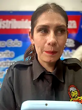 Snapshot of Alysson-- chatting on 24, 10, 2025 Alysson-- online show from 24, 10, 2025