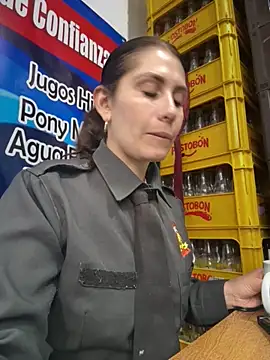 Snapshot of Alysson-- chatting on 15, 11, 2025 Alysson-- online show from 15, 11, 2025