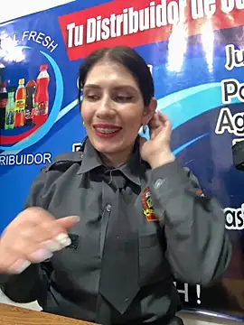 Snapshot of Alysson-- chatting on 1, 12, 2025 Alysson-- online show from 1, 12, 2025