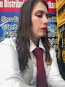 Snapshot of Alysson-- chatting on 22, 12, 2025 Alysson-- online show from 22, 12, 2025