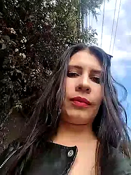 Snapshot of Alysson-- chatting on 10, 1, 2026 Alysson-- online show from 10, 1, 2026