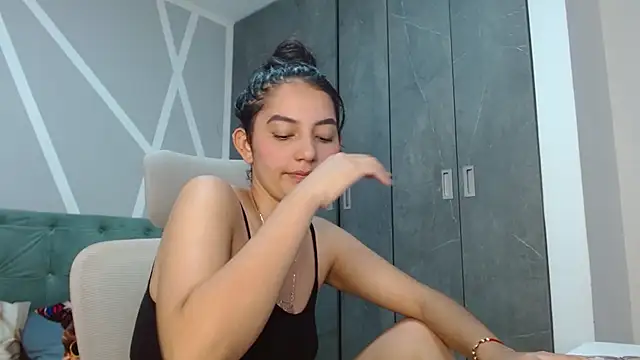 camil blue online show from 16, 1, 2025