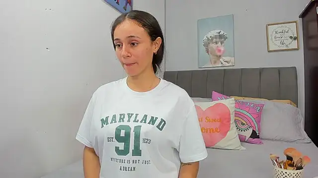 naughtyloverss online show from 27, 3, 2026