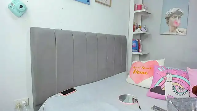 Snapshot of naughtyloverss chatting on 16, 6, 2026 naughtyloverss online show from 16, 6, 2026