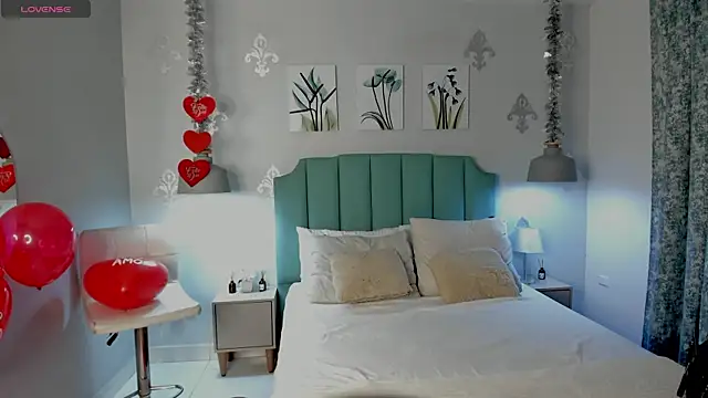 Khenta Michells online show from 14, 2, 2025