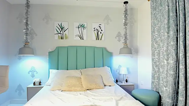 Khenta Michells online show from 19, 3, 2025