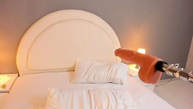 divine sin online show from 26, 2, 2025