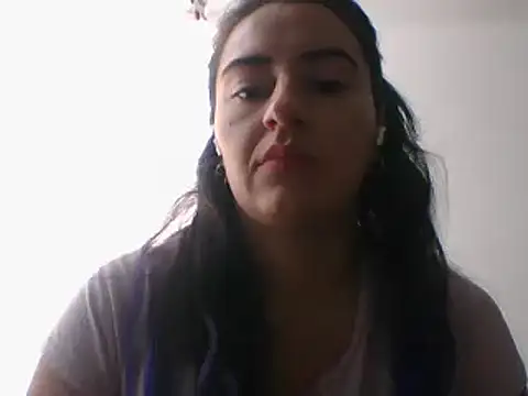 Snapshot of _karlie_kloss_ chatting on 12, 1, 2025 karlie kloss online show from 12, 1, 2025