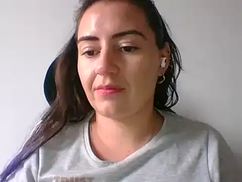 Snapshot of _karlie_kloss_ chatting on 20, 1, 2025 karlie kloss online show from 20, 1, 2025