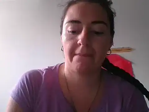 Snapshot of _karlie_kloss_ chatting on 10, 9, 2025 karlie kloss online show from 10, 9, 2025