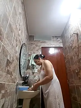 MirandaSoto online show from 18, 1, 2026