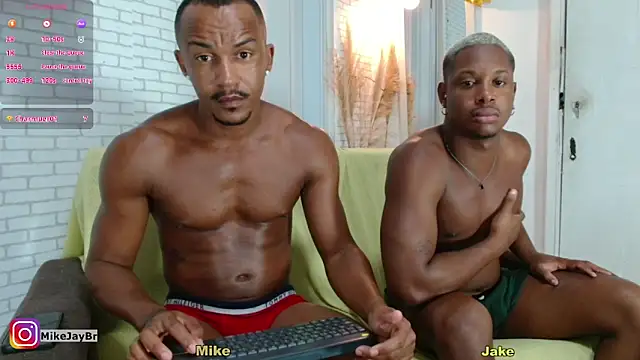 Snapshot of mikejaybra chatting on 23, 1, 2025 mikejaybra online show from 23, 1, 2025
