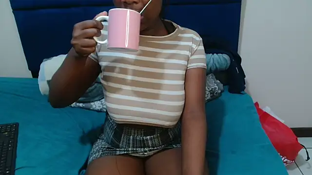 MilkyTitties online show from 22, 7, 2026