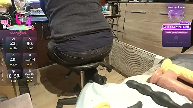 Snapshot of misteryman1956 chatting on 5, 3, 2026 misteryman1956 online show from 5, 3, 2026