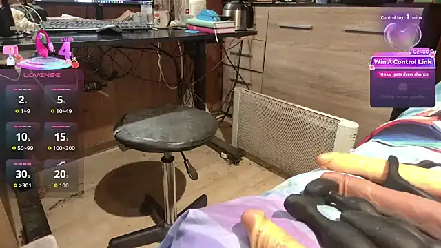 Snapshot of misteryman1956 chatting on 7, 3, 2026 misteryman1956 online show from 7, 3, 2026