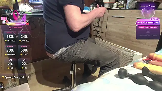 Snapshot of misteryman1956 chatting on 11, 4, 2026 misteryman1956 online show from 11, 4, 2026