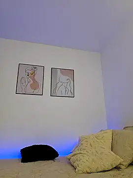 Snapshot of VictoriaEvaans_ chatting on 14, 3, 2025 VictoriaEvaans online show from 14, 3, 2025