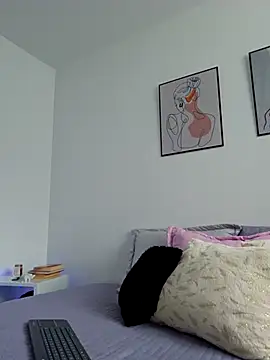 Snapshot of VictoriaEvaans_ chatting on 28, 9, 2025 VictoriaEvaans online show from 28, 9, 2025