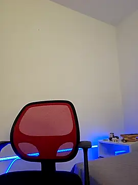 Snapshot of VictoriaEvaans_ chatting on 28, 10, 2025 VictoriaEvaans online show from 28, 10, 2025