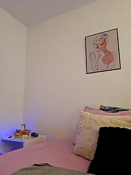 Snapshot of VictoriaEvaans_ chatting on 16, 11, 2025 VictoriaEvaans online show from 16, 11, 2025