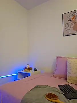 Snapshot of VictoriaEvaans_ chatting on 20, 11, 2025 VictoriaEvaans online show from 20, 11, 2025