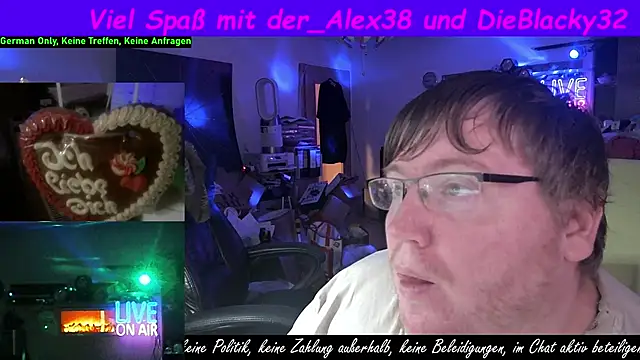 Snapshot of der_alex38 chatting on 14, 9, 2025 der alex38 online show from 14, 9, 2025