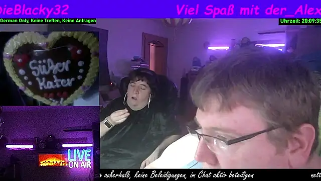 Snapshot of der_alex38 chatting on 16, 11, 2025 der alex38 online show from 16, 11, 2025