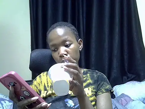 Snapshot of Horny-slut_ chatting on 9, 9, 2025 Horny-slut online show from 9, 9, 2025