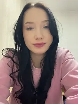 Snapshot of LeilaLow chatting on 26, 2, 2025 LeilaLow online show from 26, 2, 2025