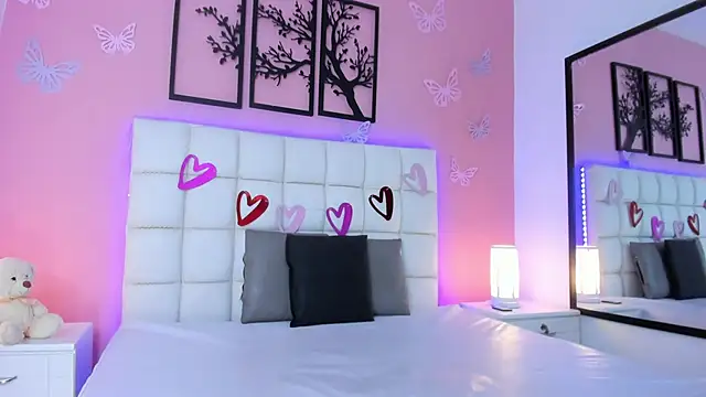 Snapshot of RenataJhonson_ chatting on 28, 2, 2025 RenataJhonson online show from 28, 2, 2025