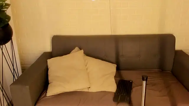 Snapshot of karina_gomez_18 chatting on 18, 1, 2026 karina gomez 18 online show from 18, 1, 2026