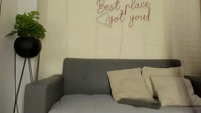 Snapshot of karina_gomez_18 chatting on 15, 2, 2026 karina gomez 18 online show from 15, 2, 2026