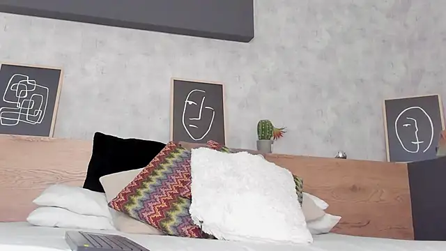 karina gomez 18 online show from 6, 4, 2026