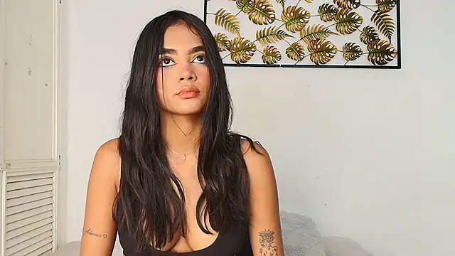 Snapshot of julieta_aguilar1 chatting on 15, 9, 2025 julieta aguilar1 online show from 15, 9, 2025