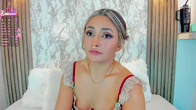 Nanda Vixen online show from 9, 3, 2025