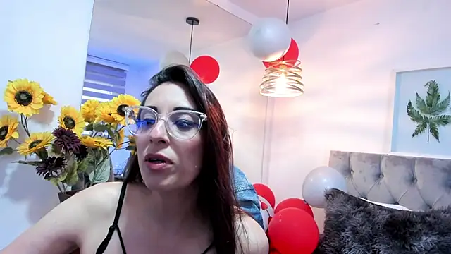 Nami sunny online show from 21, 9, 2025