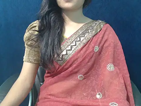 Snapshot of Yashi chatting on 18, 11, 2025 Yashi online show from 18, 11, 2025