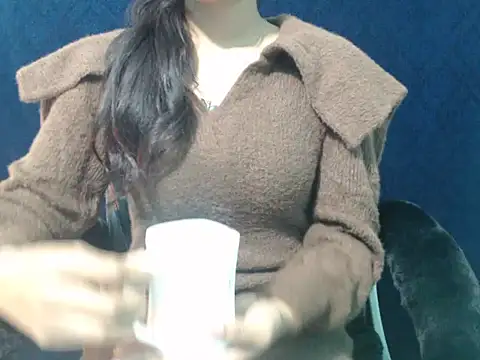 Snapshot of Yashi chatting on 18, 12, 2025 Yashi online show from 18, 12, 2025