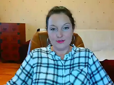 Alice3694 online show from 16, 1, 2025