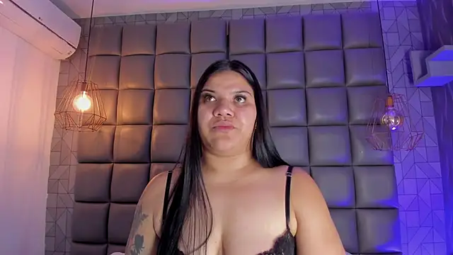 Snapshot of mile_uribe chatting on 11, 2, 2025 mile uribe online show from 11, 2, 2025