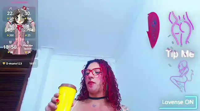 Skarleth77 online show from 18, 2, 2025