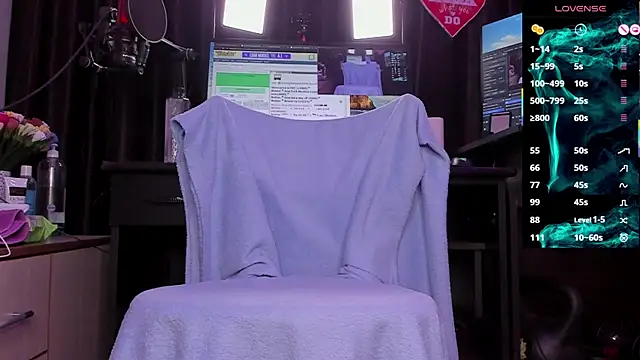 Snapshot of Raissa_sky26 chatting on 7, 3, 2025 Raissa sky26 online show from 7, 3, 2025