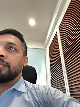 Snapshot of a4ashes chatting on 10, 10, 2025 a4ashes online show from 10, 10, 2025