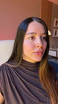 Snapshot of Alessia-miller_ chatting on 16, 6, 2026 Alessia-miller online show from 16, 6, 2026