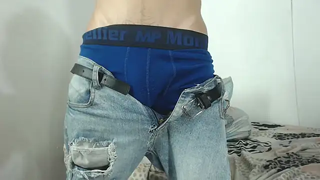 Snapshot of lana_robertt chatting on 6, 4, 2026 lana robertt online show from 6, 4, 2026