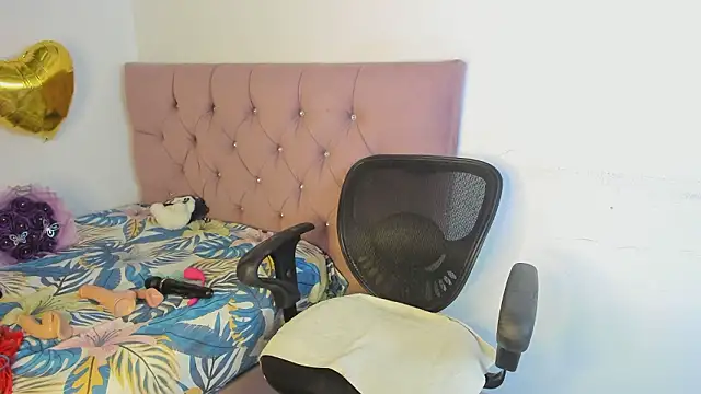 nicol jone1 online show from 22, 3, 2026