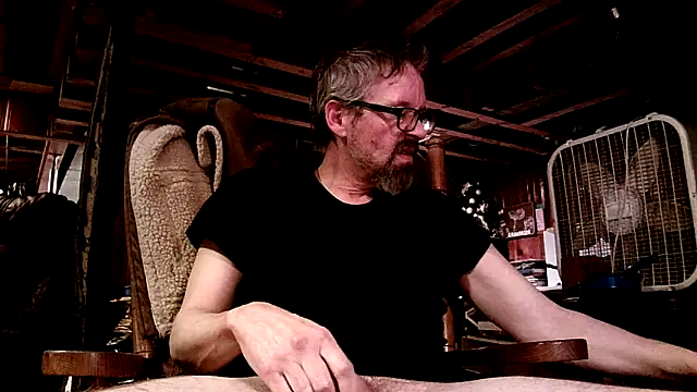 AronMellon76 online show from 4, 2, 2026